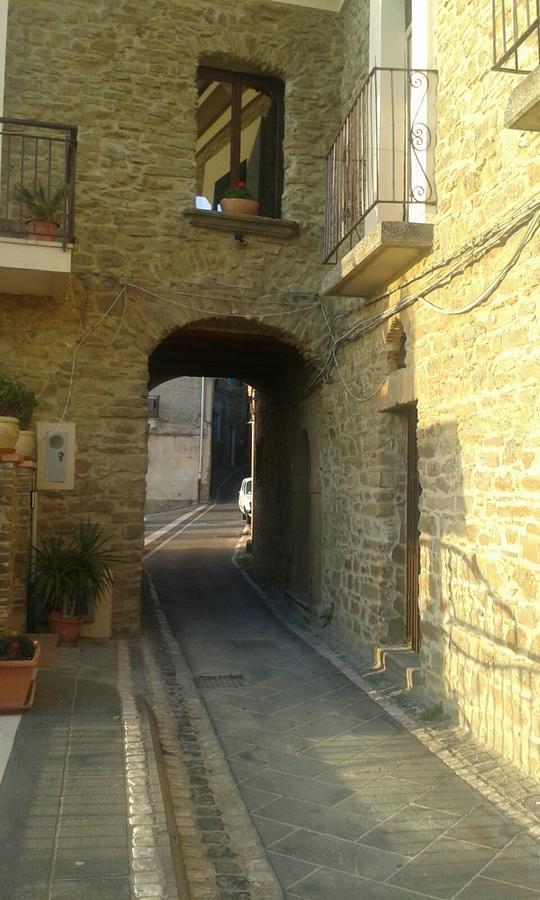 Pozzo Medievale Prignano Cilento Екстериор снимка