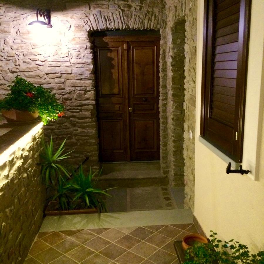 Pozzo Medievale Prignano Cilento Екстериор снимка