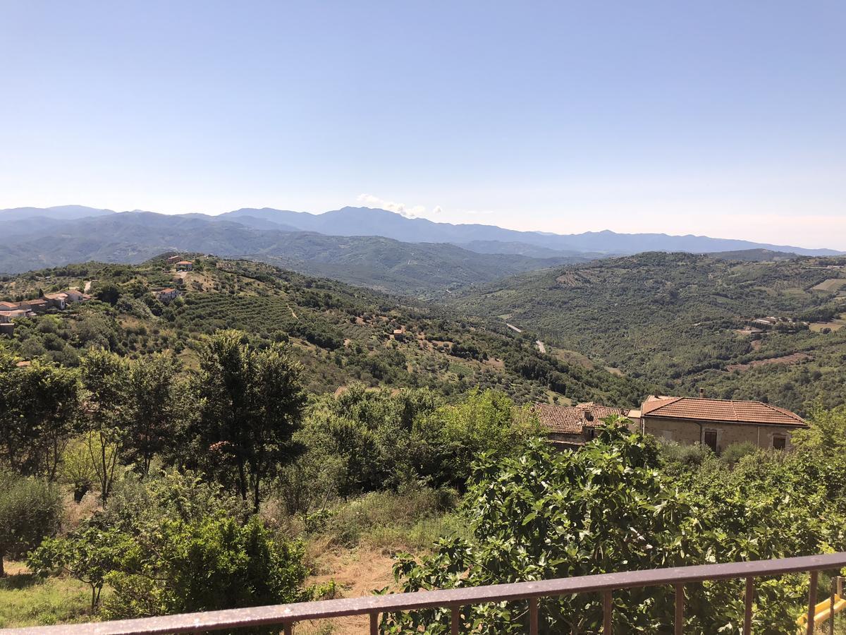 Pozzo Medievale Prignano Cilento Екстериор снимка