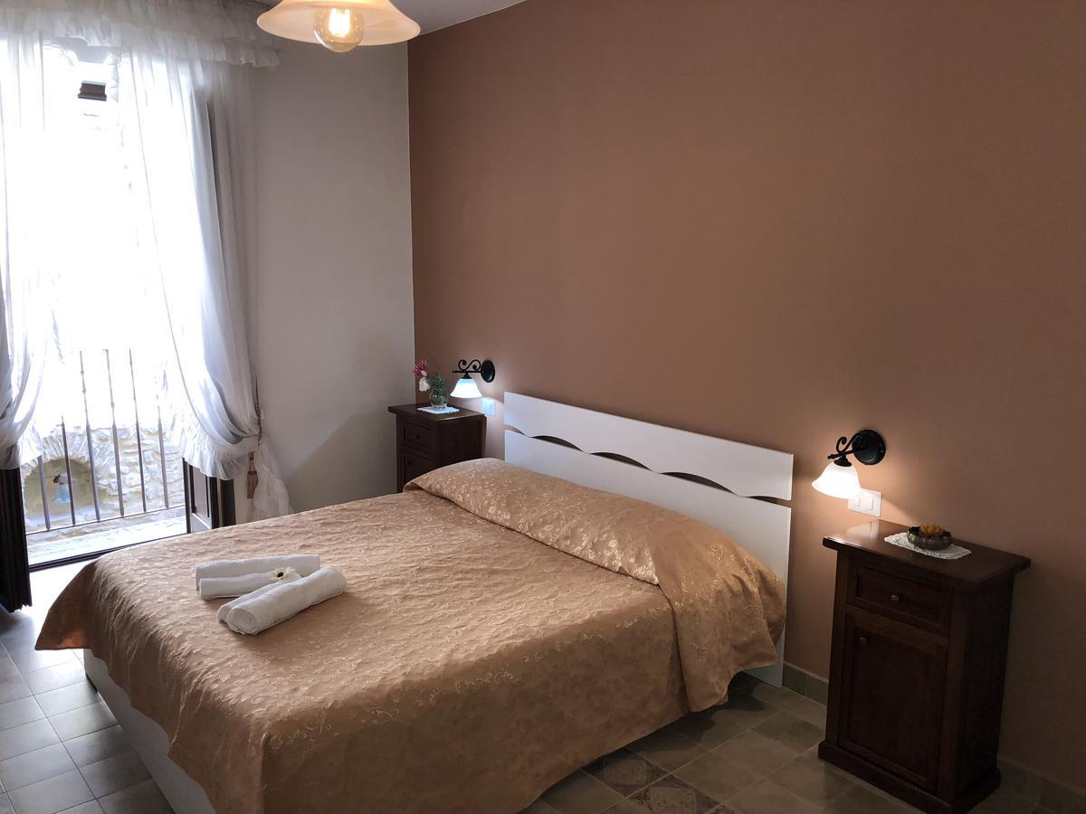 Pozzo Medievale Prignano Cilento Екстериор снимка
